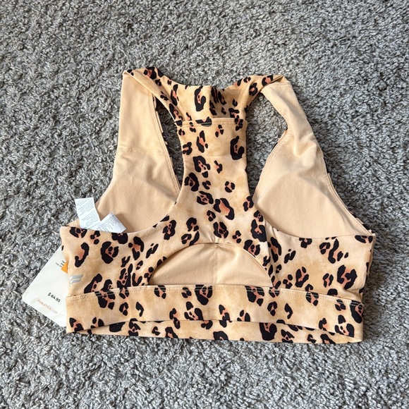 NWT Fabletics On The Go Leopard Print Bra Activewear XL Small - Picture 3 of 4